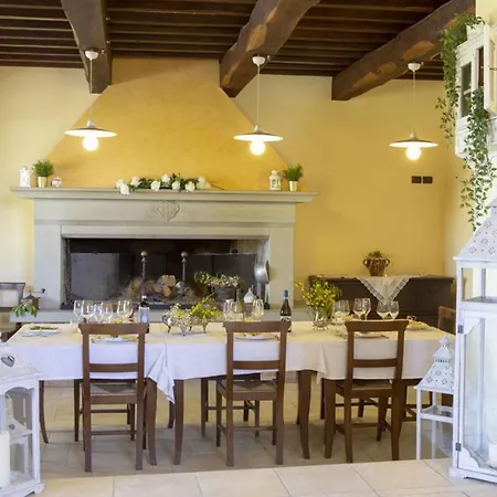 Inviting 15 Guests Monte Santa Maria Tiberina